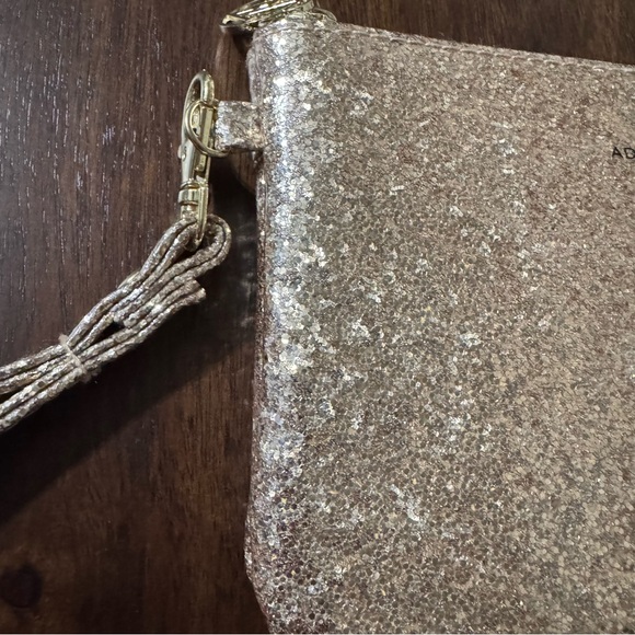 Adrienne Vittadini Charging Wristlet Power Bank Wallet Sparkly Gold iPhone - Picture 2 of 9
